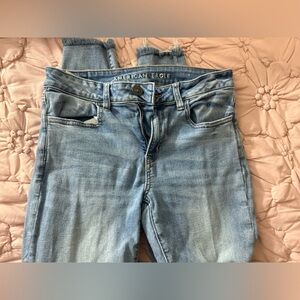 American Eagle Outfitters Blue Skinny Jeans
Size 8 
USED